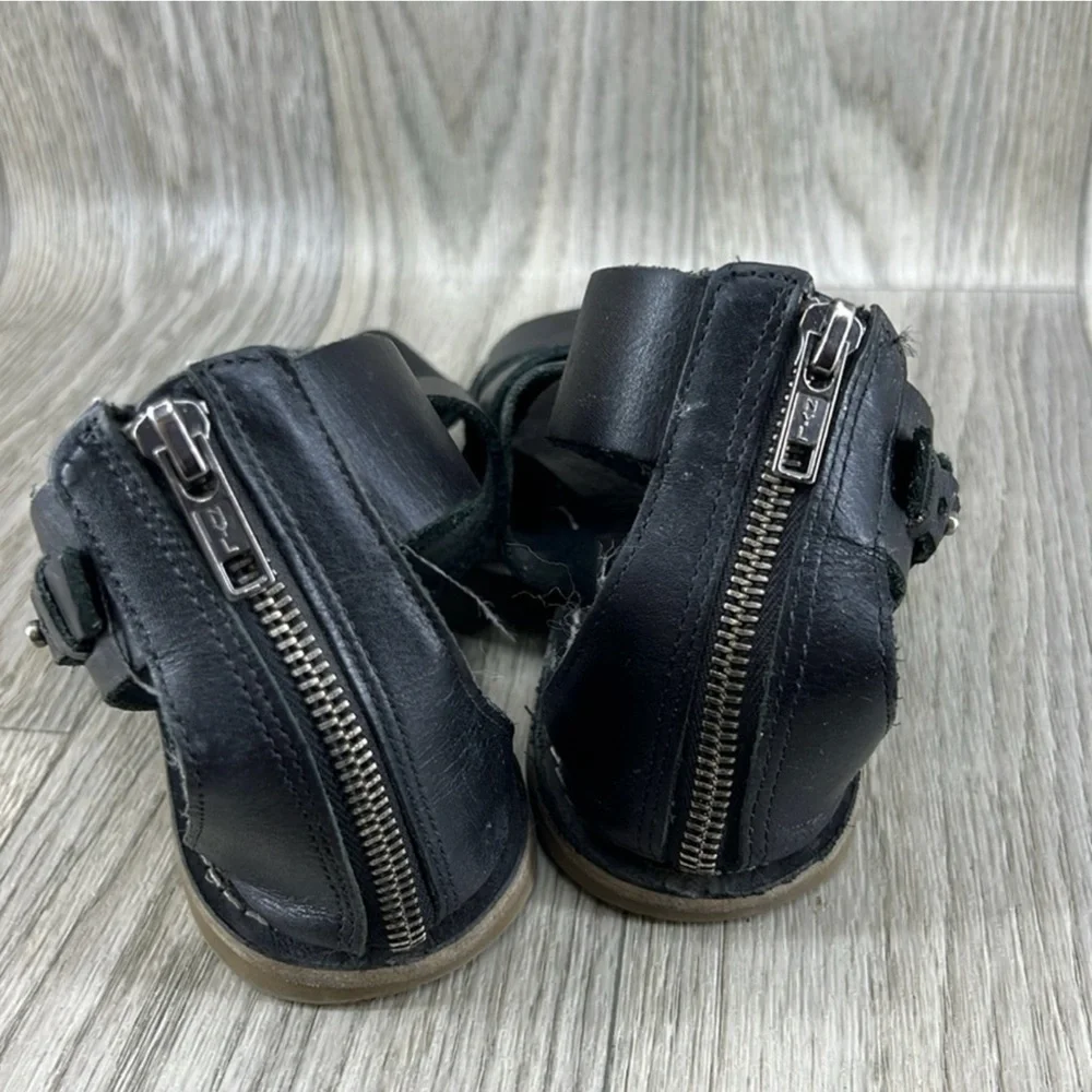 Madewell Black Strappy Sandals
